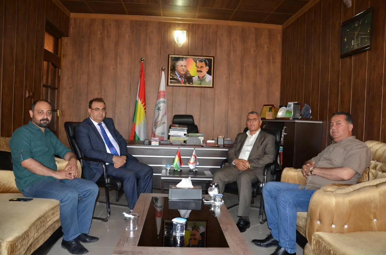 Şandeyek Rojavayî bi aliyên Başûr re hevdîtin pêk anîn