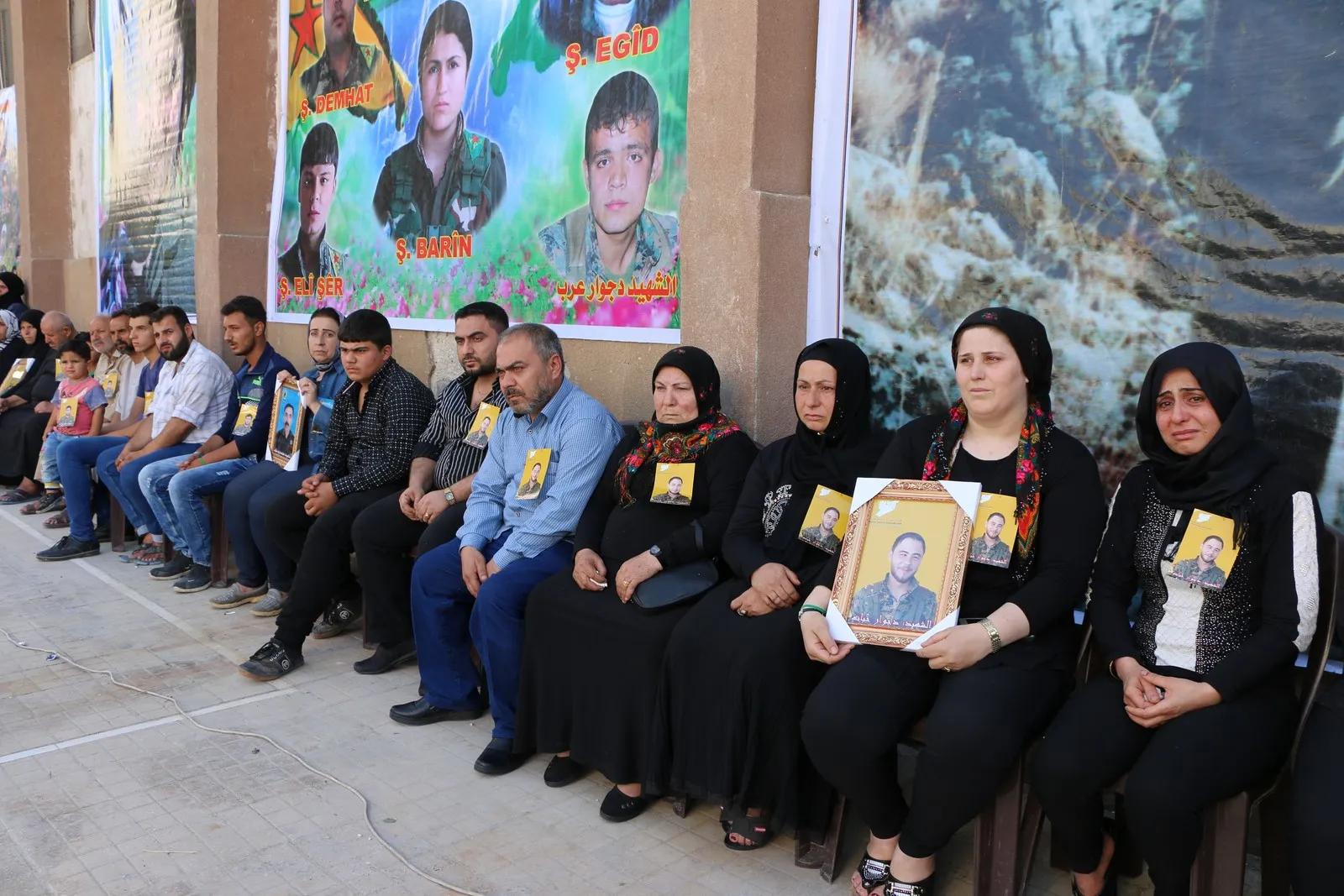 Sersaxî ji malbatên şehîdên Berxwedana Serdemê re hate xwestin