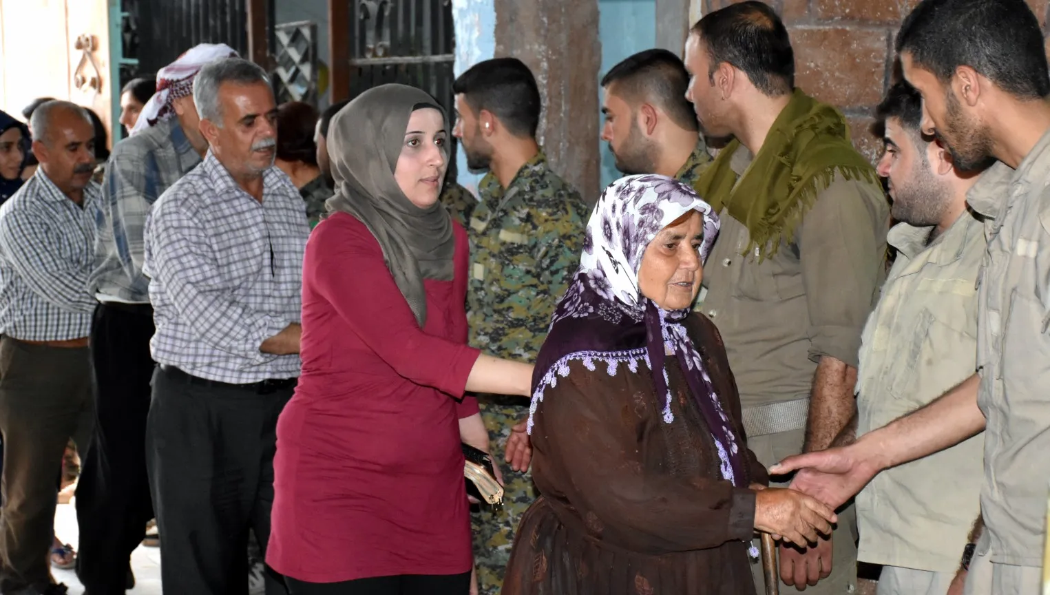 Malbatên şehîdan bi hevre fitara dawî kirin
