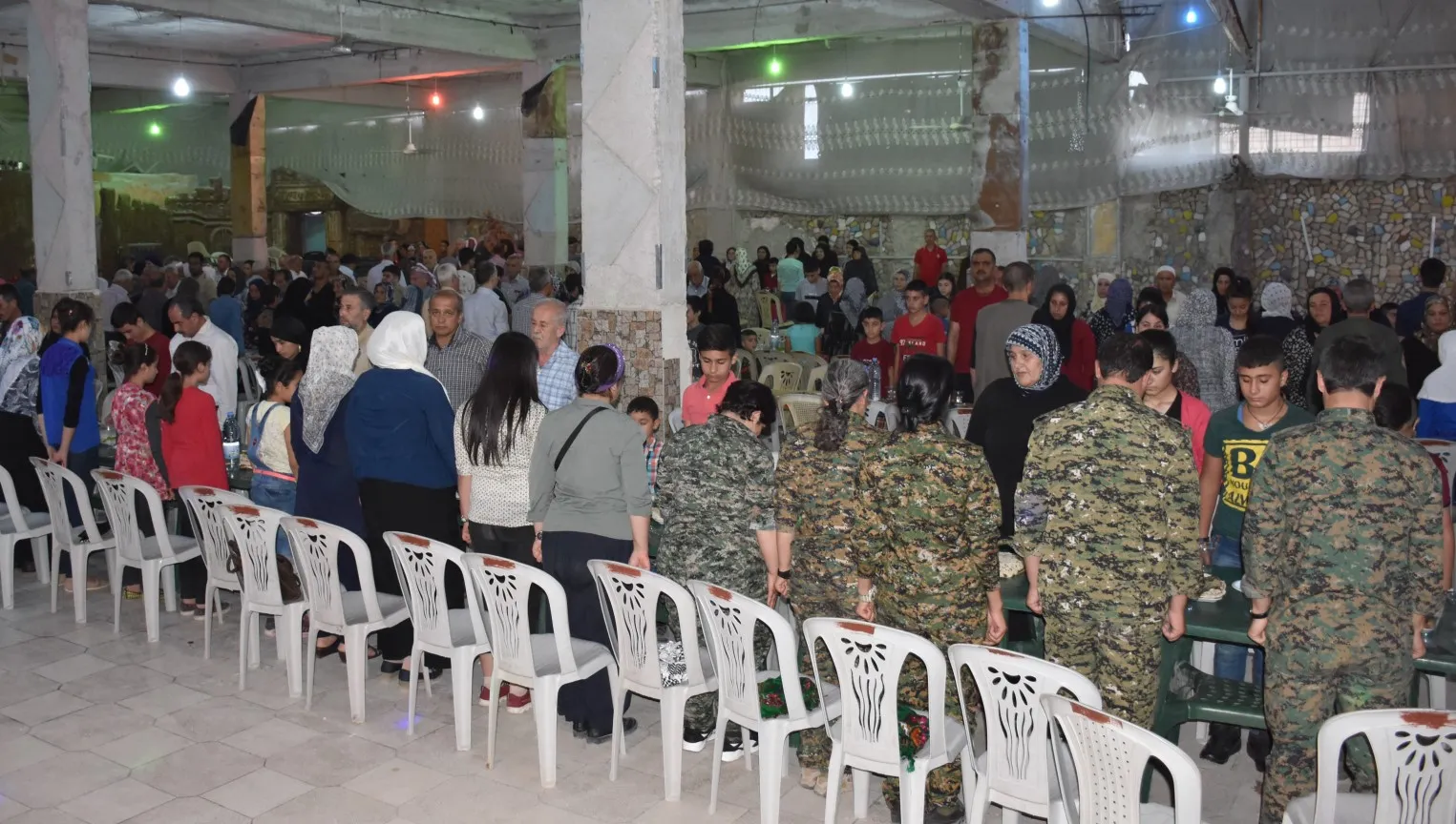 Malbatên şehîdan bi hevre fitara dawî kirin