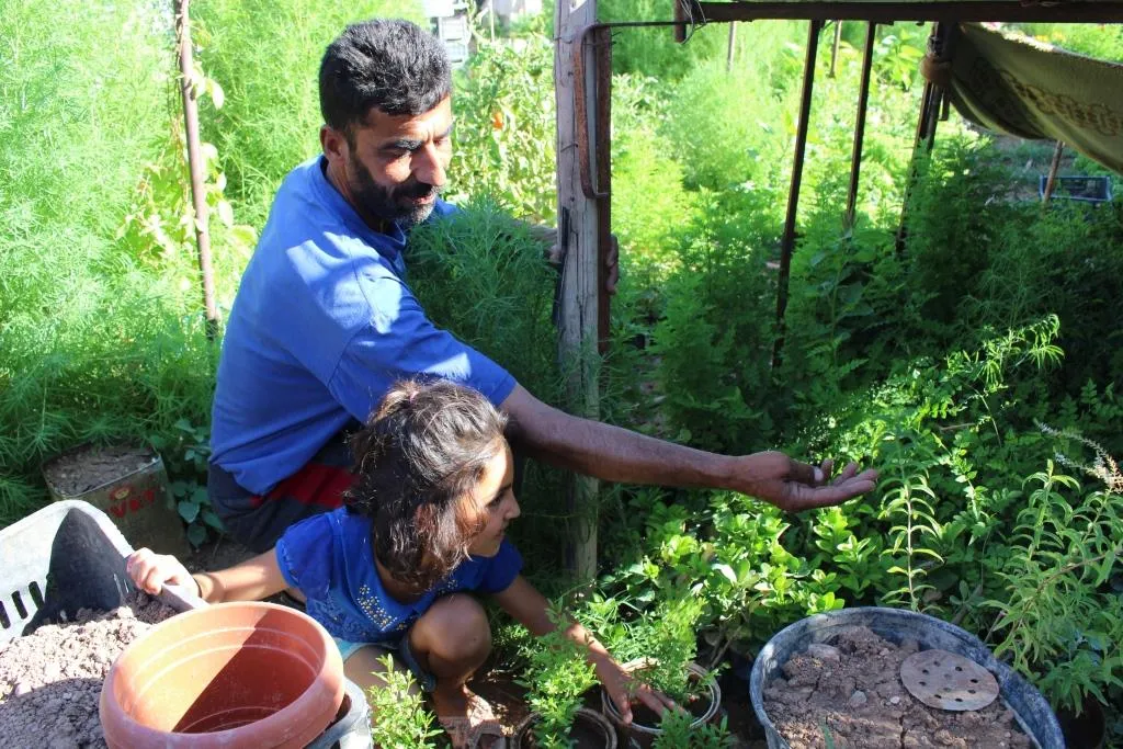 Îsam Elî yek ji alîgirên berxwedana xwezayê ye