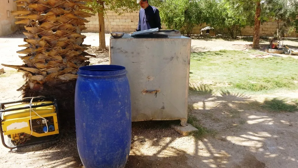 Ava gemarî li Eyn Îsa nexweşiyan belav dike