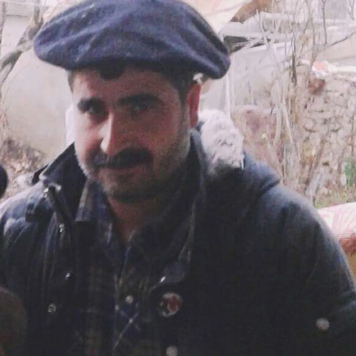 Çeteyan li Efrînê 12 kes revandin