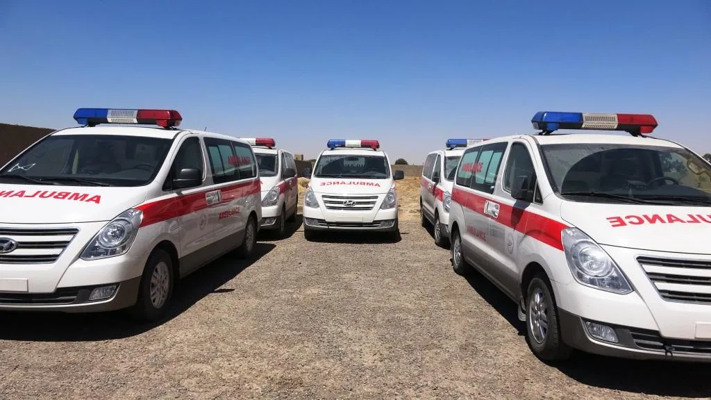 Koalîsyona navnetewî alavan ji Dêrazorê re pêşkêş dike 