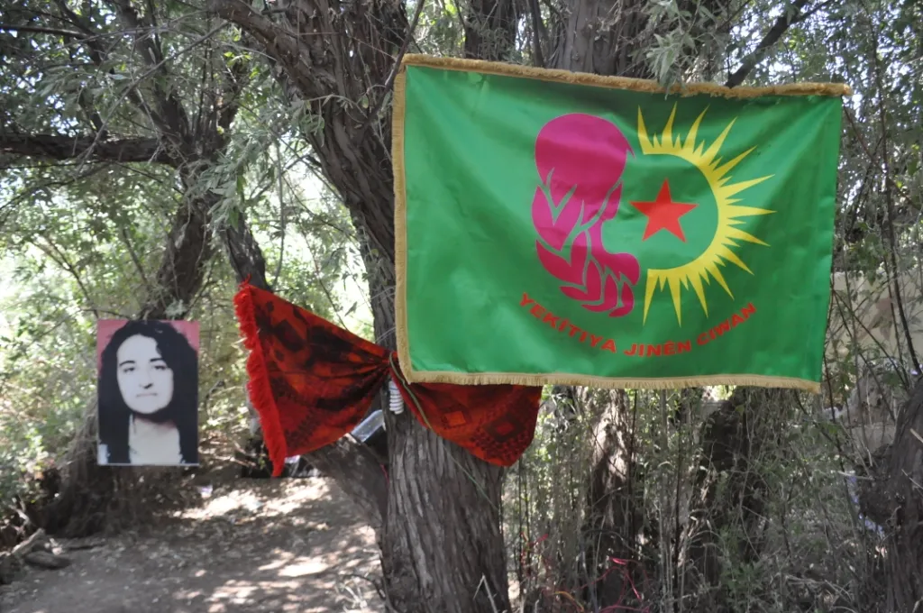 Komîteya Jineolojiyê dewreyeke perwerdeyê vekir