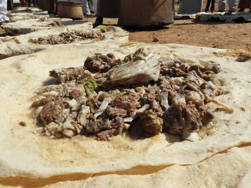 Xwarinên gelêrî jî cihê xwe di nav mîhrîcana Girê Spî de girt