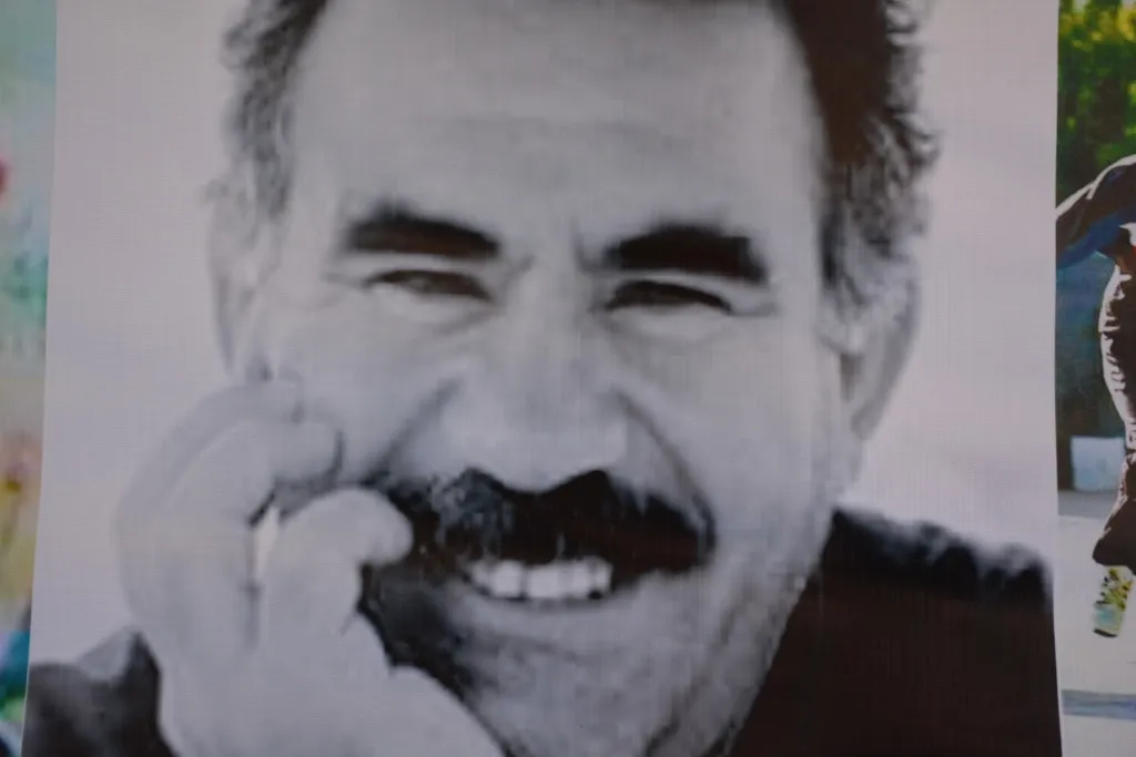 Gelê Kobanê serdana mala Ocalan lê mayî kir