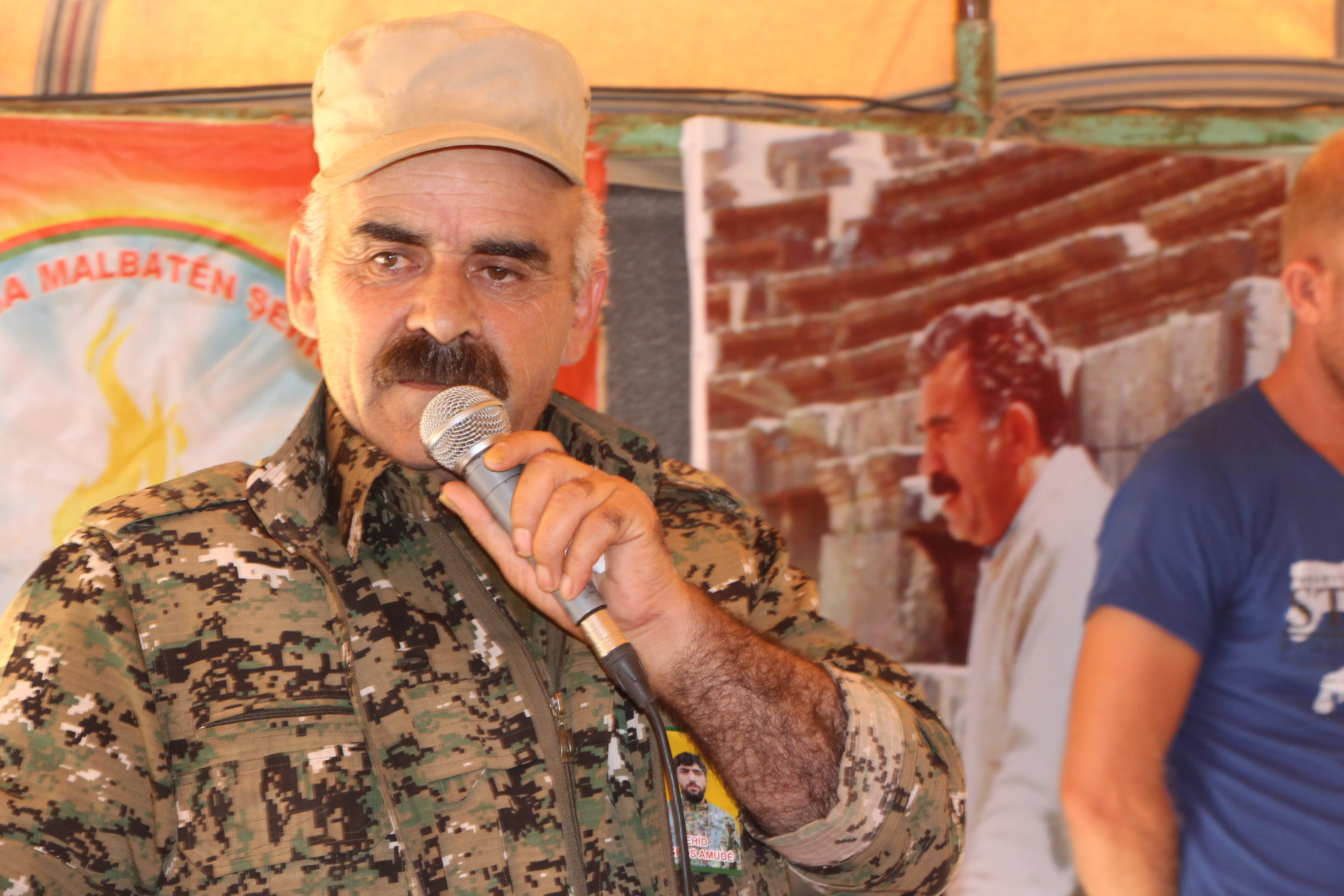 'Şoreşa Rojava parastina mîrasên kevn ên şoreşê kiriye'