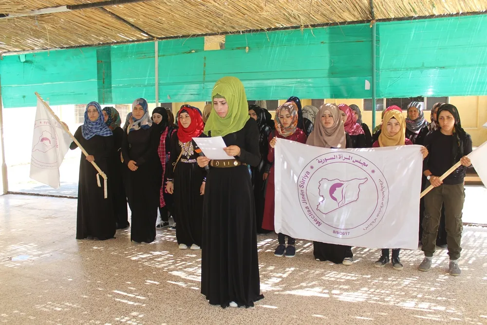 Meclisa Jinan: Êrîşên Siwêdayê berdewama komkujiya Şengalê ne