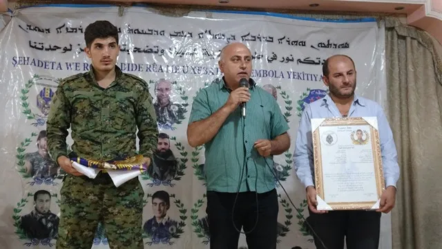 Gelê Tirbespiyê sersaxî ji malbata şehîd Kêrlos re xwest