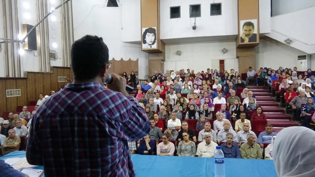 Şêniyên Qamişlo pirsgirêkên civakî nîqaş kirin