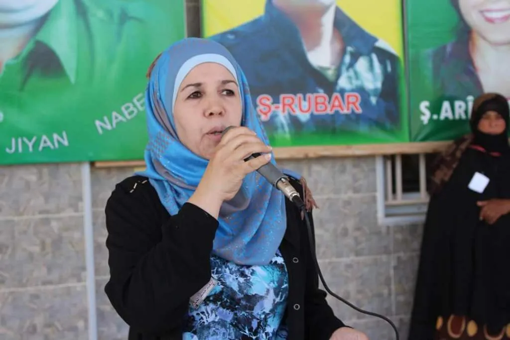 Şêniyên Dirbêsiyê şehîdekî xwe oxir kirin