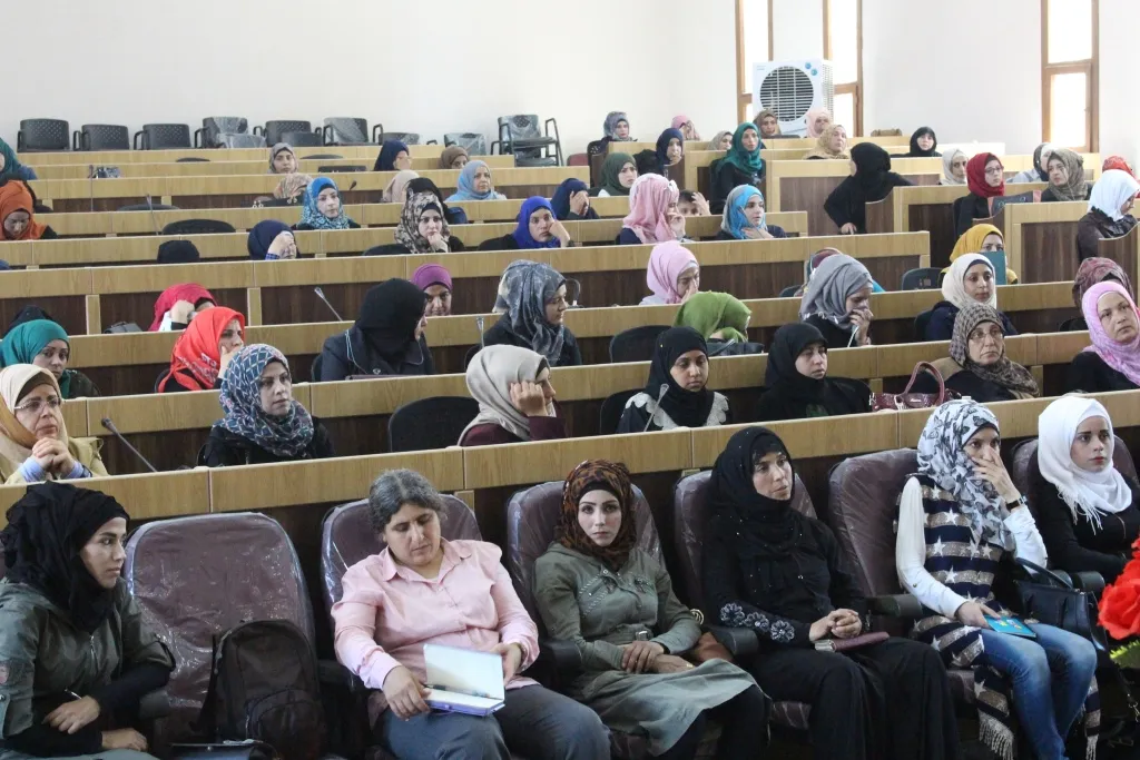 Ji momosteyê jin re semînera  Jin