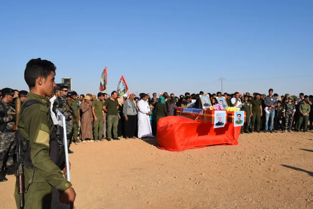 Girê Spî du têkoşerên xwe oxir kirin