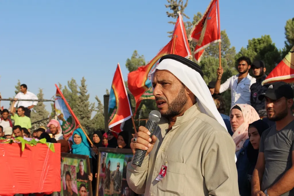 Şêniyên Minbicê şehîdê Meclisa Leşkerî ya Babê oxir kirin