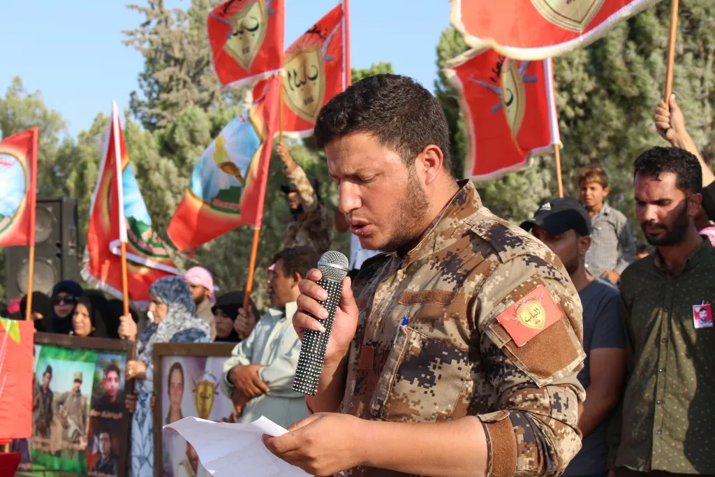 Şêniyên Minbicê şehîdê Meclisa Leşkerî ya Babê oxir kirin