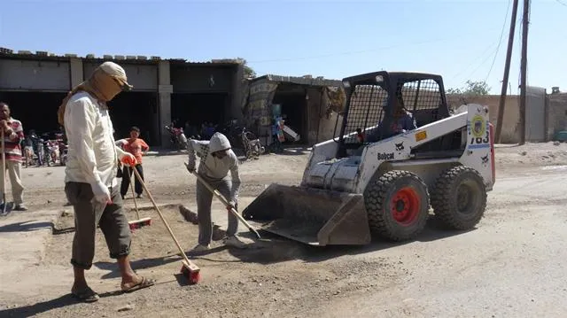 Malbat vedigerin û jiyan li Reqayê geş dibe