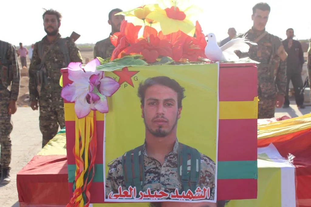 Şervanê YPG‘ê Heyder El-Elî li Til Hemîsê hate oxirkirin