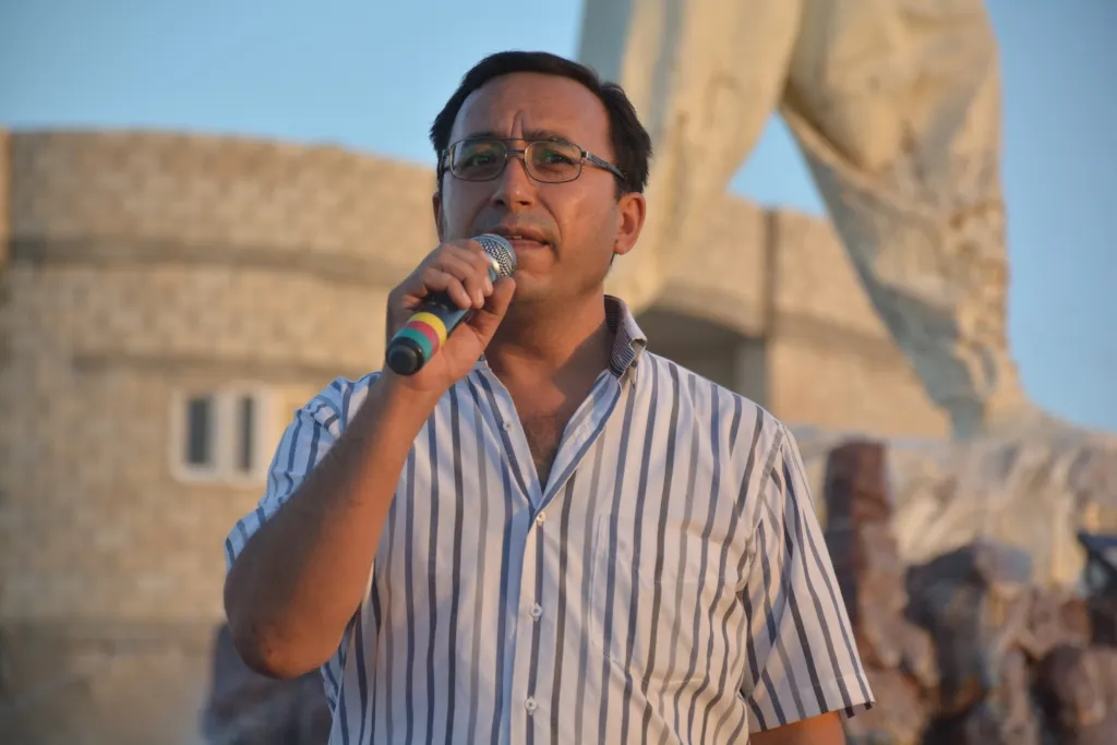Kobanê êrîşên li ser Şengalê protesto kirin