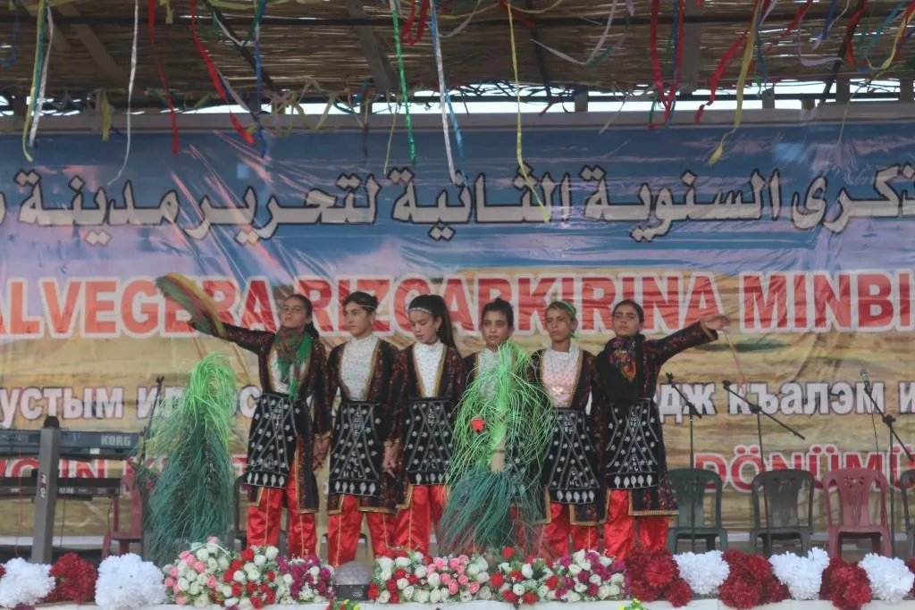 Pîrozbahiya Minbicê bi coş bi dawî bû