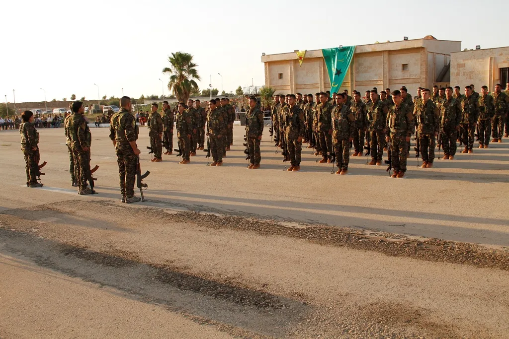 58 ciwanên Hesekê tevlî nava refên YPG`ê bûn