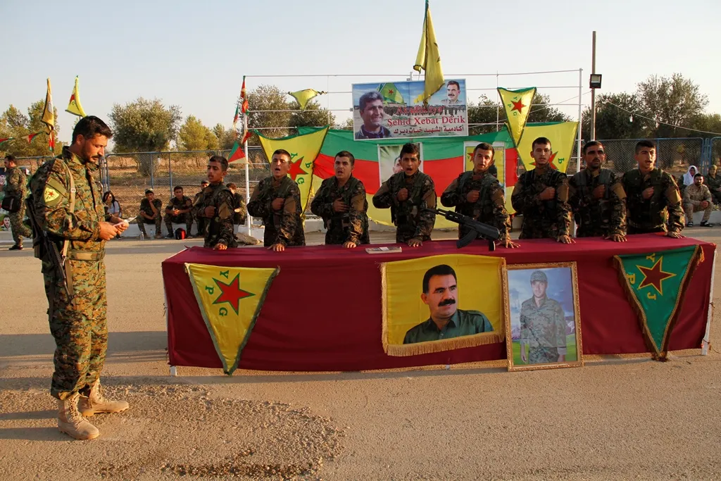 58 ciwanên Hesekê tevlî nava refên YPG`ê bûn