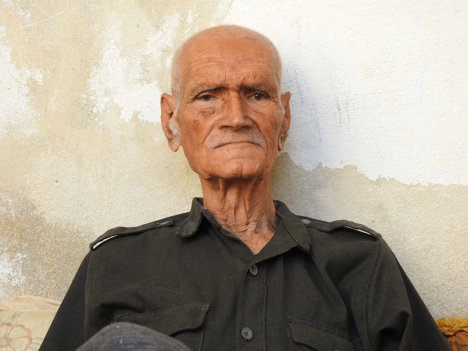 Serpêhatiya Apê Seydo yê Efrînî...