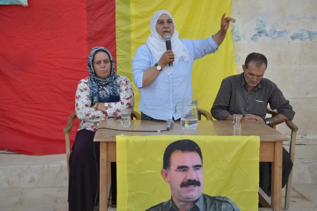 Rewşa siyasî ji welatiyên Kobanê re hate nirxandin