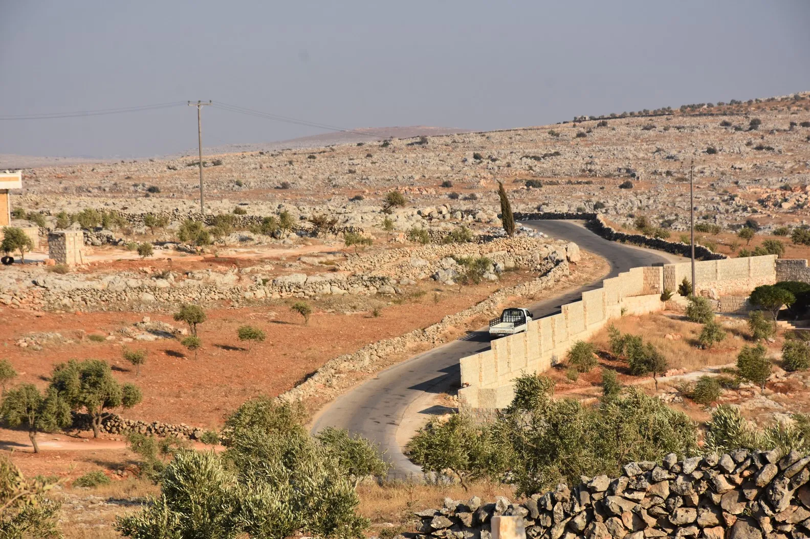Li Şêrawayê 4 gund di nav dorpêçê de jiyana komînal didomînin