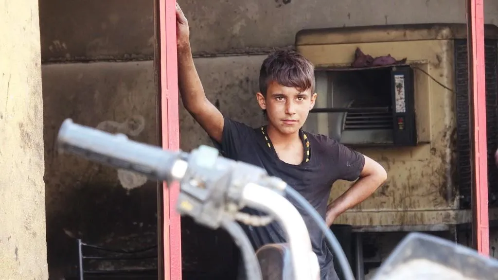Li hemberî diyardeya xebitandina zarokan li Cizîrê hin çareserî