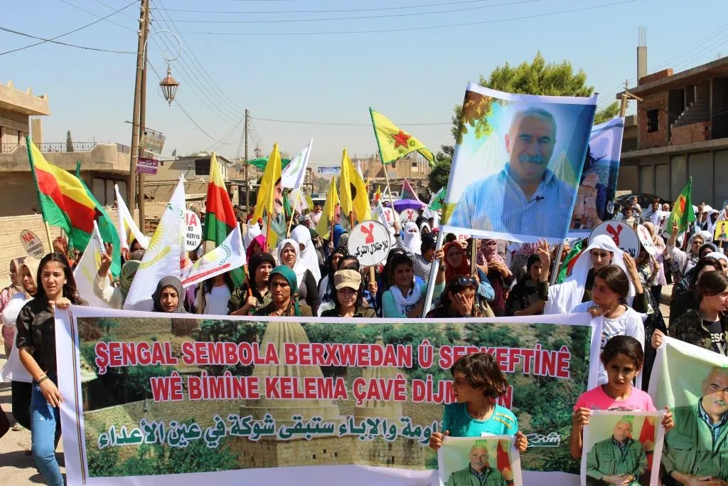 Gelê Amûdê êrîşên li dijî Şengalê şermezar kirin