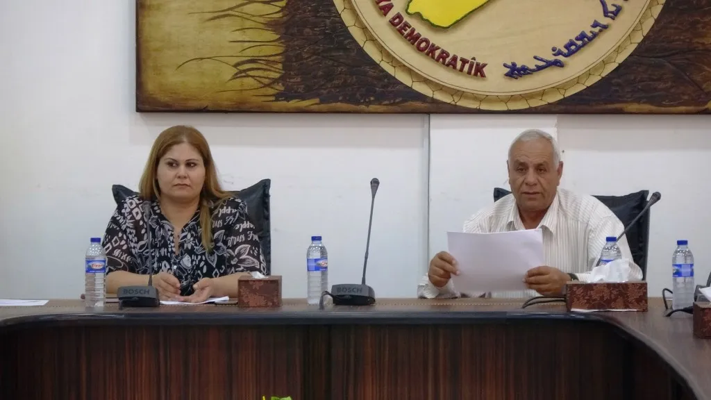 MSD'ê rêziknameyek nû ji dibistanan re pejirand