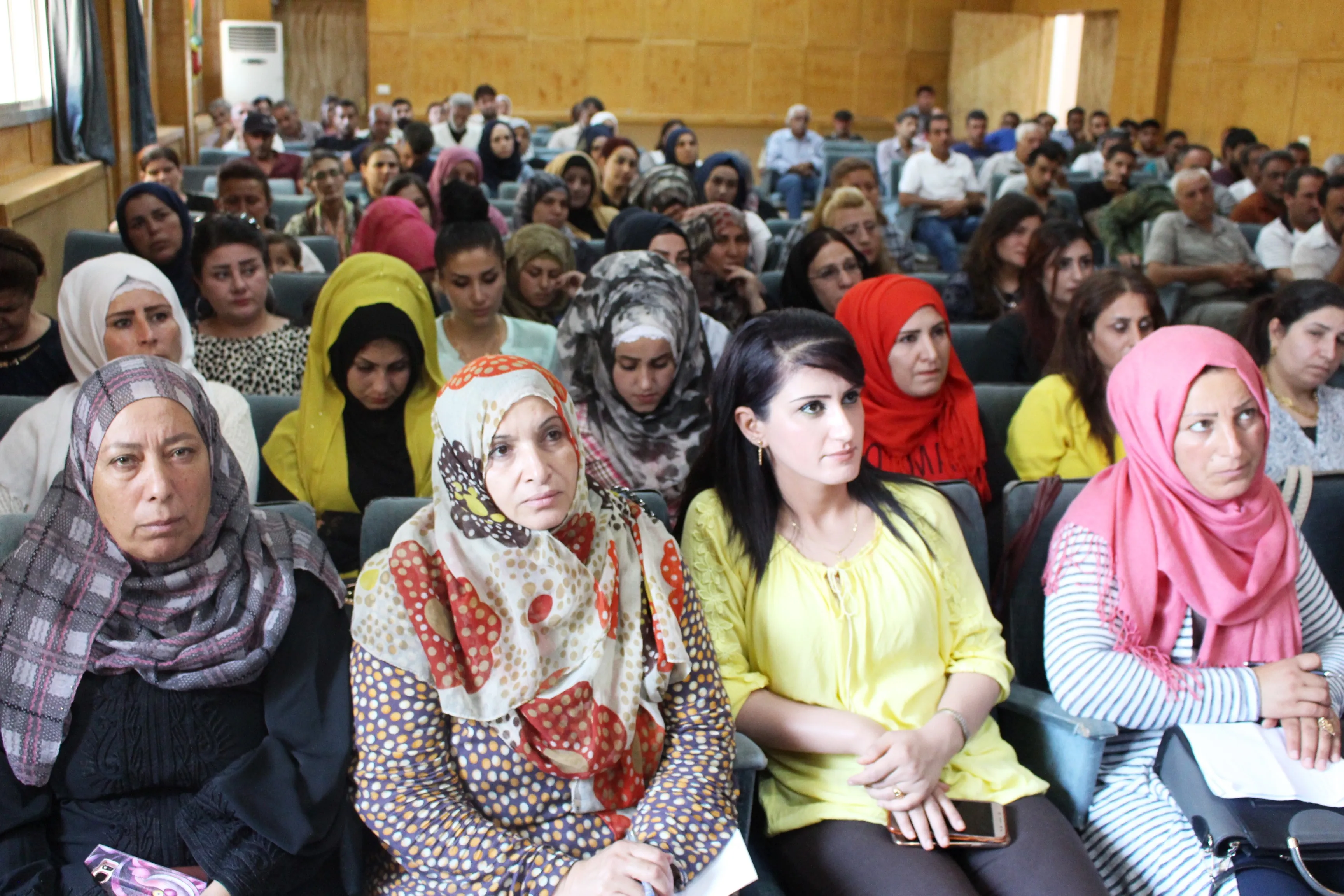 Meclisa Qamişlo guhdarî astengî û daxwazên şêniyên Tirbespiyê kir