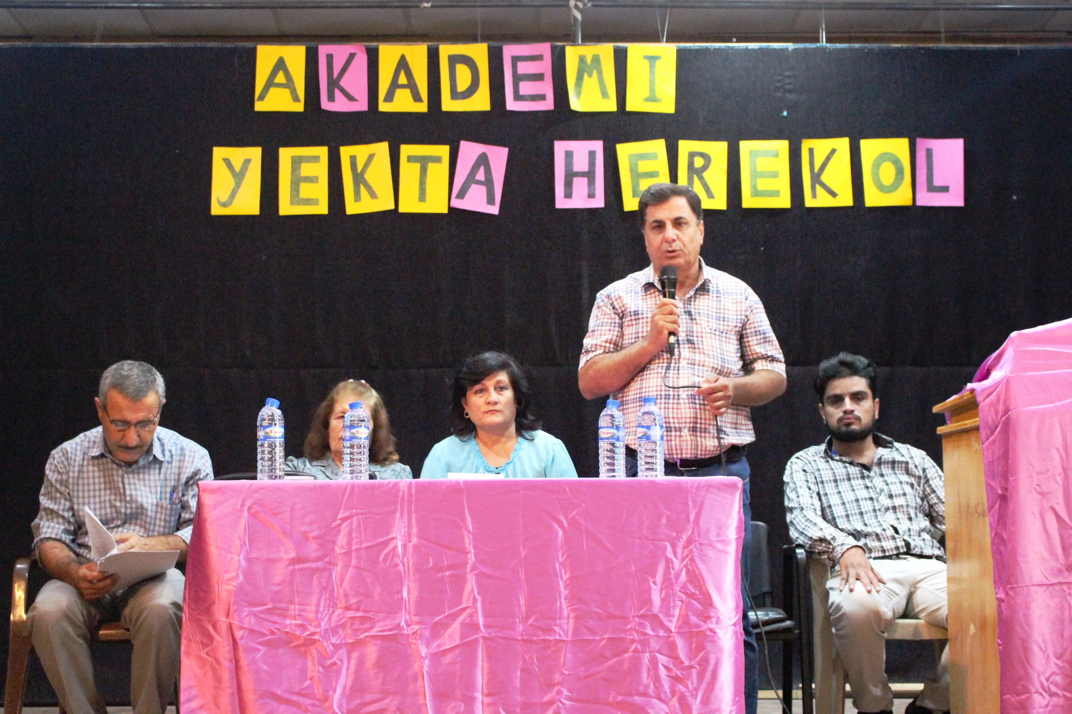 Meclisa Qamişlo guhdarî astengî û daxwazên şêniyên Tirbespiyê kir