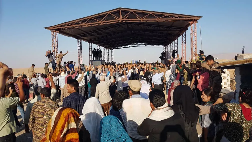 Gelê Bakurê Sûriyeyê li sînorê Iraqê çalakiya protestoyê li dardixe