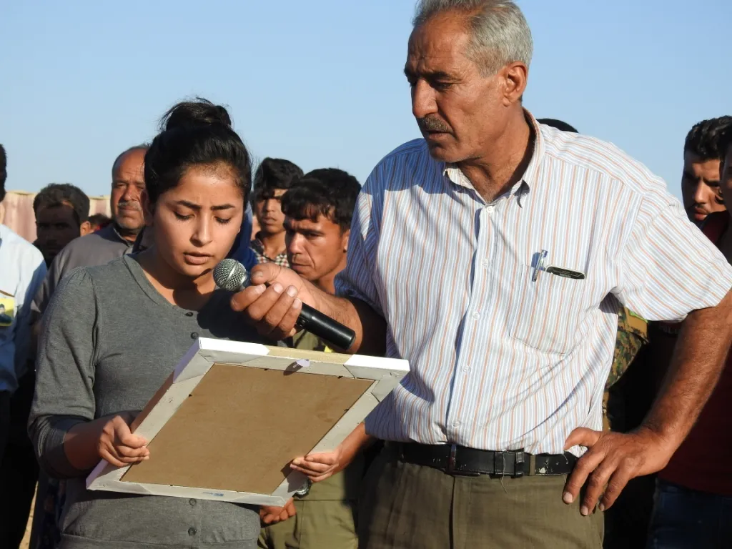 Şêniyên Girê Spî cenazeyê şervanê QSD‘ê Ehmed Salih veşartin