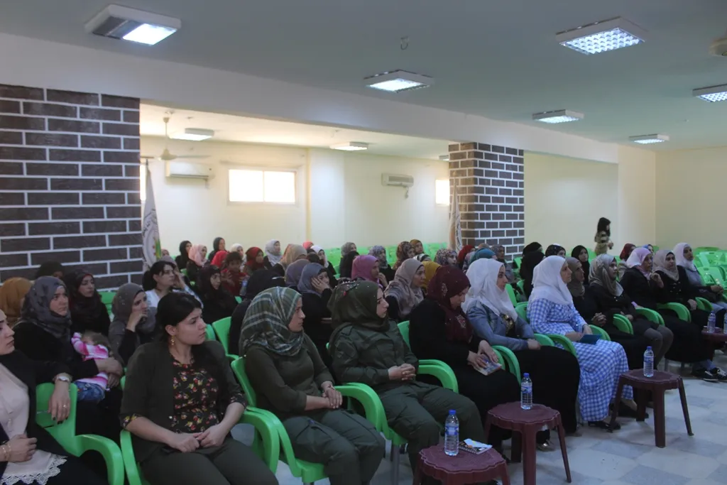 Li Tebqayê panêlek bi navê 'Penceşêra Pêsîrê'