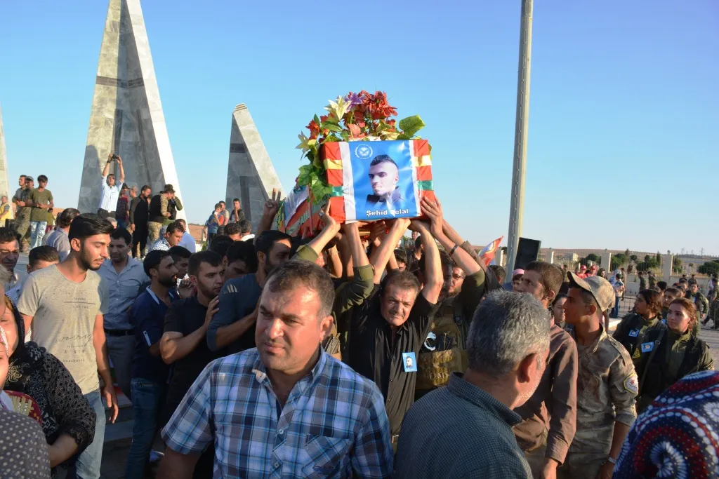 Şehîd Celal  bi merasîmeke girseyî hate oxirkirin