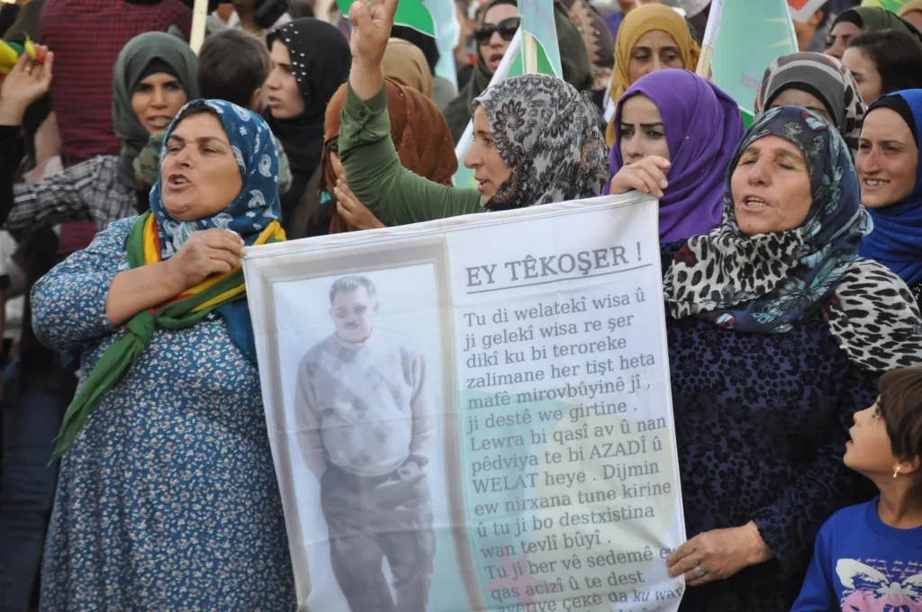 Li Sirînê gel ji bo azadiya Ocalan li qada bû