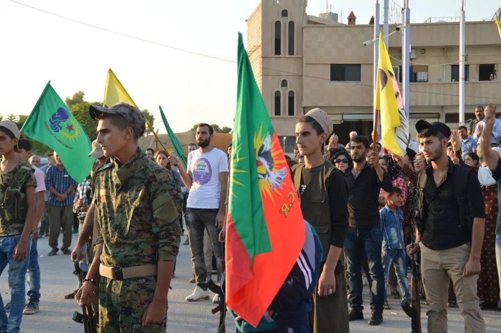 Ciwanên Amûdê berxwedana Efrîn û Îmralî silav kirin