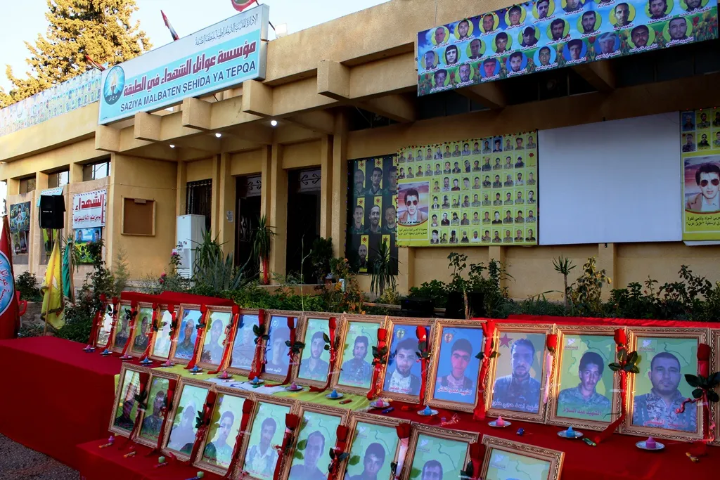 Tebqa cangoriyên azadiyê yên meha Îlonê bi bîr anîn
