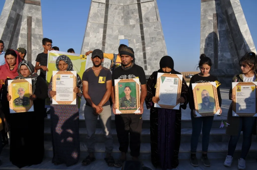 Şêniyên Kobanê 3 şehîd oxir kirin