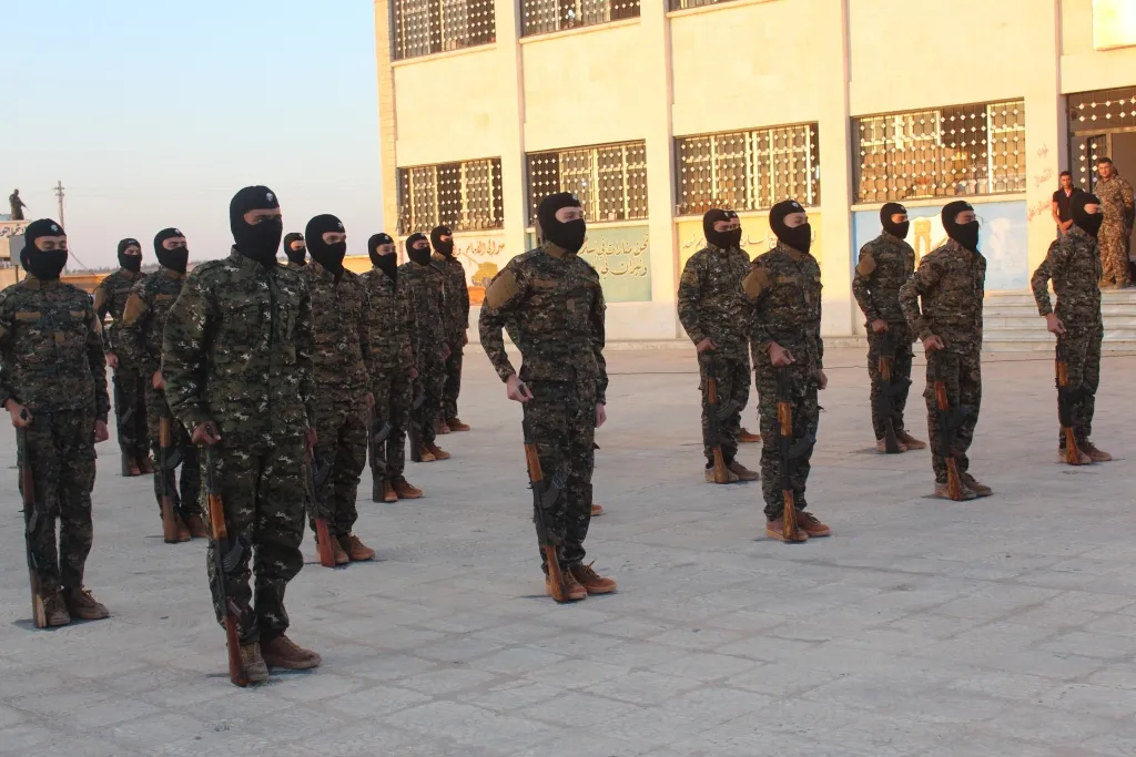 25 şervan tev li Lîwa El-Şemal El-Demoqratî bûn