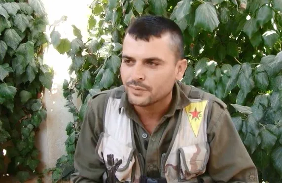 Bi saya şoreşê kesayeta xwe bi pêş xist û benda neteweperestiyê hilweşand