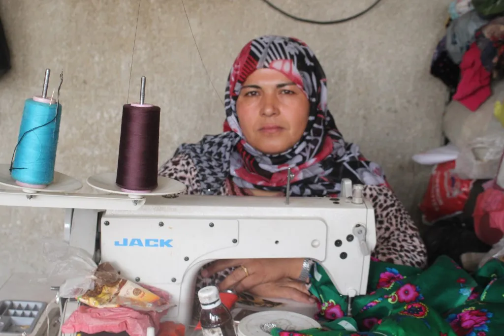 Li dijî zilma DAIŞ’ê jineke berxwedêr