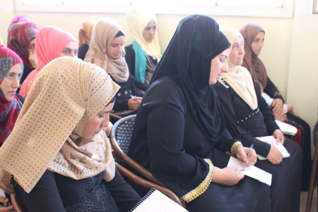 Dewreyên bîrdozî yên vekirî ji bo mamosteyên dayik