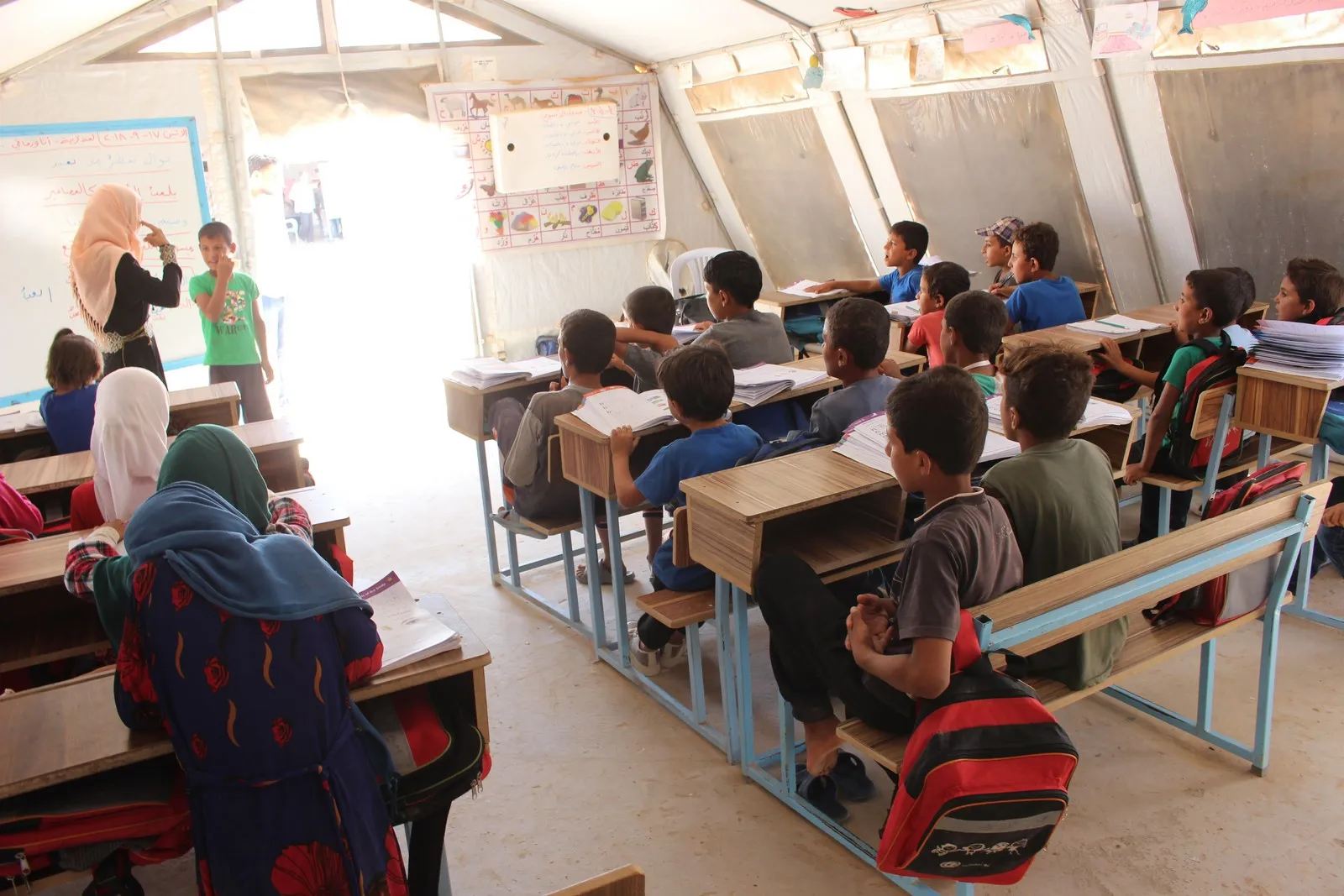 Piştî 7 salan zarokên Dêrazorê perwerde dibin