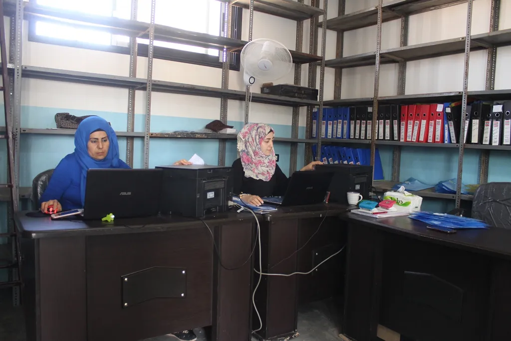 Li Karîgeriya Veguhastinê ya Tebqayê rengê jinan