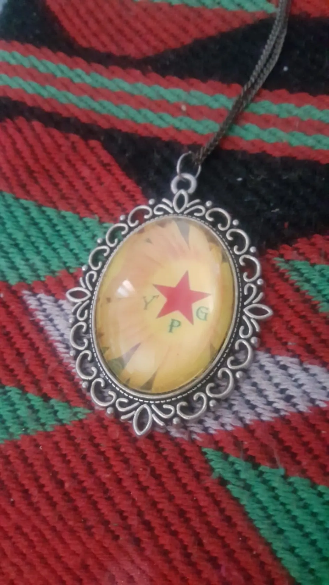 Alîgira şoreşa Rojava.. jina filistînî Raîda ye