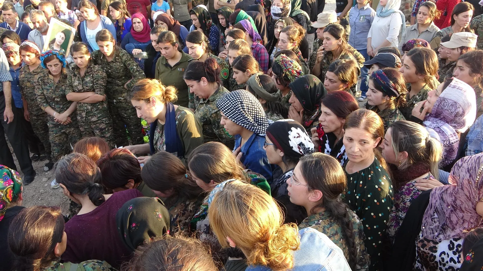 Şehîd Evîn Tolhildan hate oxirkirin